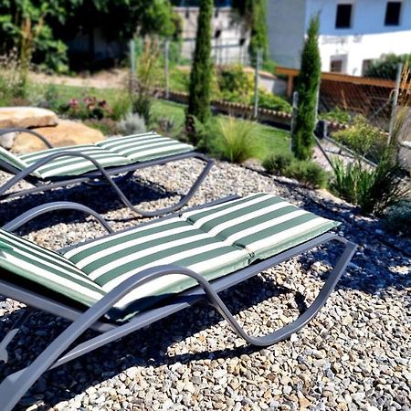 Boutique Appartamento Bacchus Marlengo Bagian luar foto